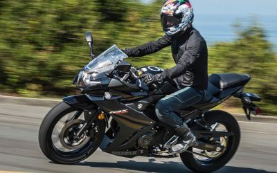 ¿Cuál es la mejor postura para manejar tu motocicleta?